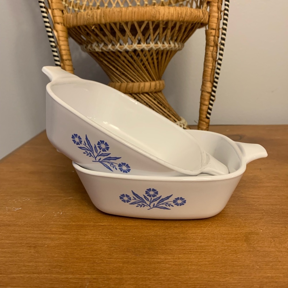 Set of 2 Corning ware dishes
